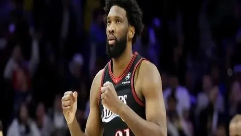 “六日激战，迪赫弗挑战联赛霸主：谁能笑到最后？”